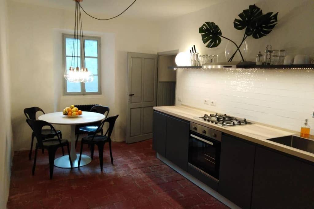 Rocks Apartment Colonno Luaran gambar